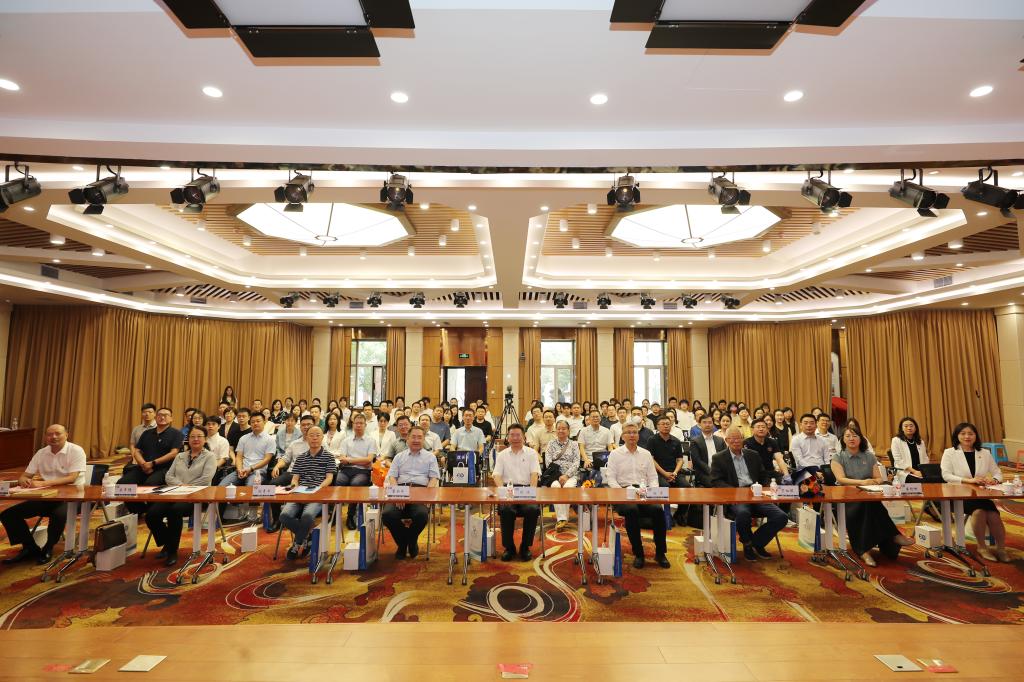 砥砺二十年，博学笃行传薪火|565net必赢客户端召开建院20周年创新发展大会